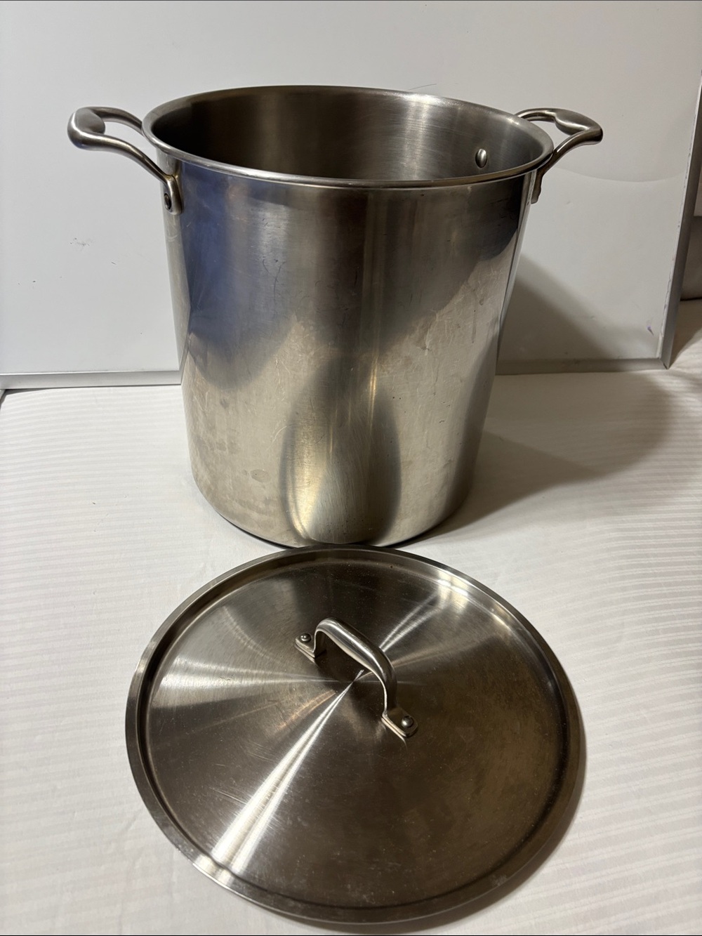 American kitchen Stainless Steel Cookware by Regal- commercial grade. 20quarts